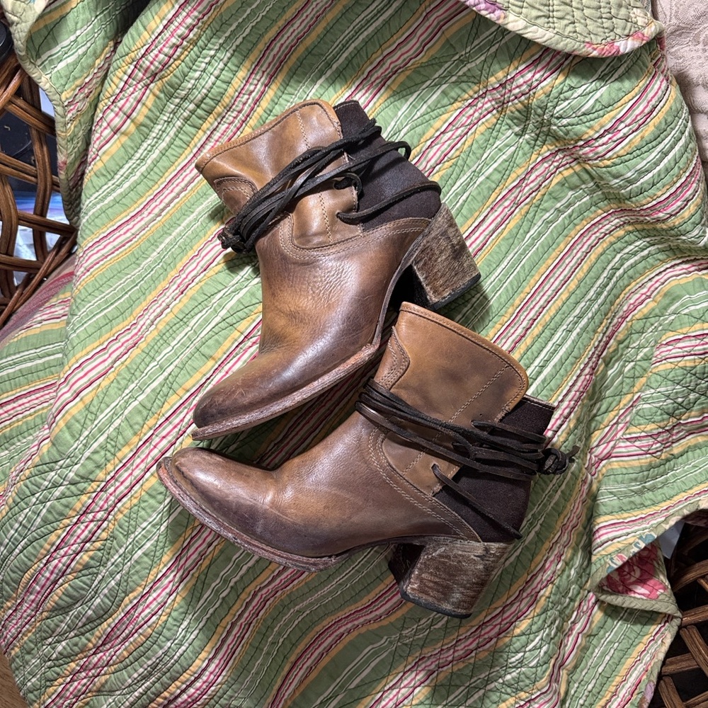 FreeBird Boot bootie by Steven‎ Madden boho distressed-Vintage strappy Leather 8